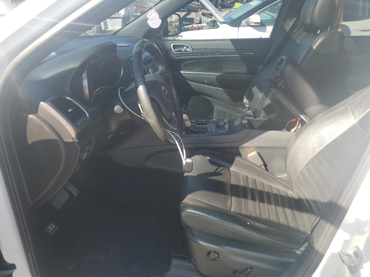 Jeep Grand Cherokee Limited Image 3