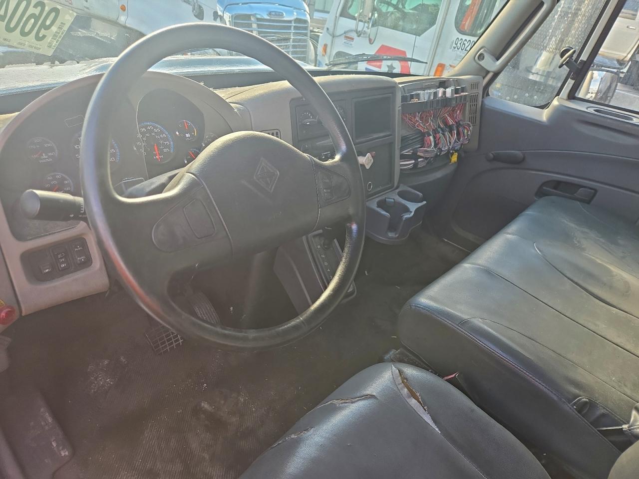 International 4000 Serie 4300 Image 4