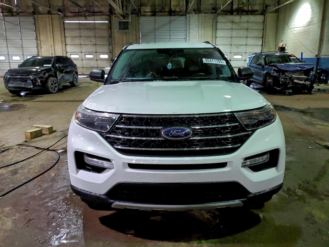 Ford Explorer Xlt Image 12