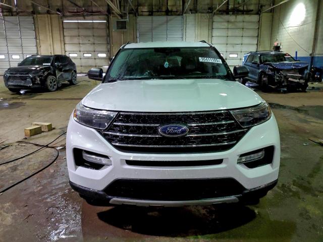 Ford Explorer Xlt Image 12