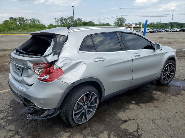 Mercedes-Benz GLA 250 4matic Image 13