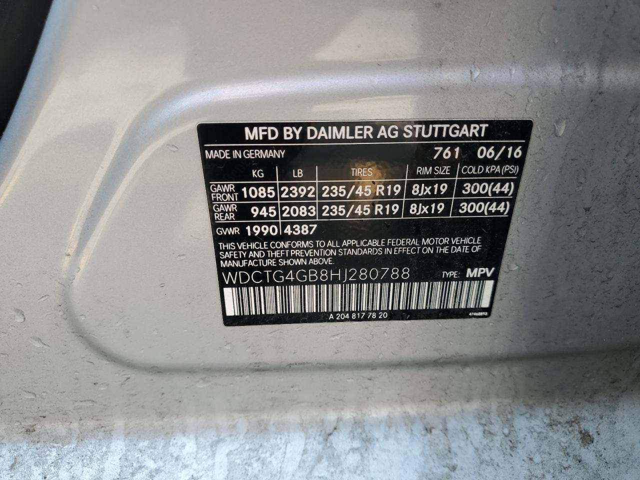 Mercedes-Benz GLA 250 4matic Image 10