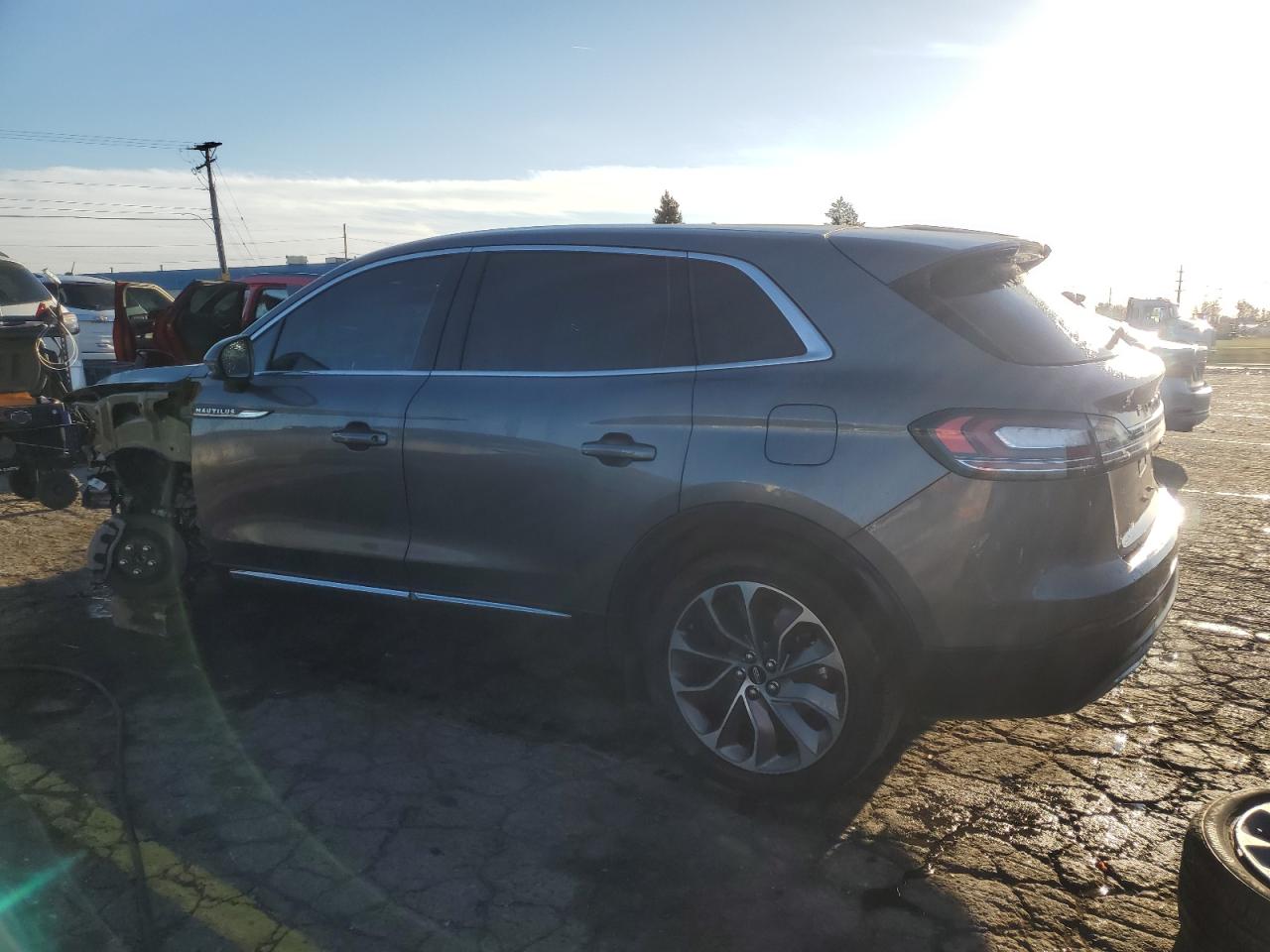 Lincoln Nautilus Reserve Image 3