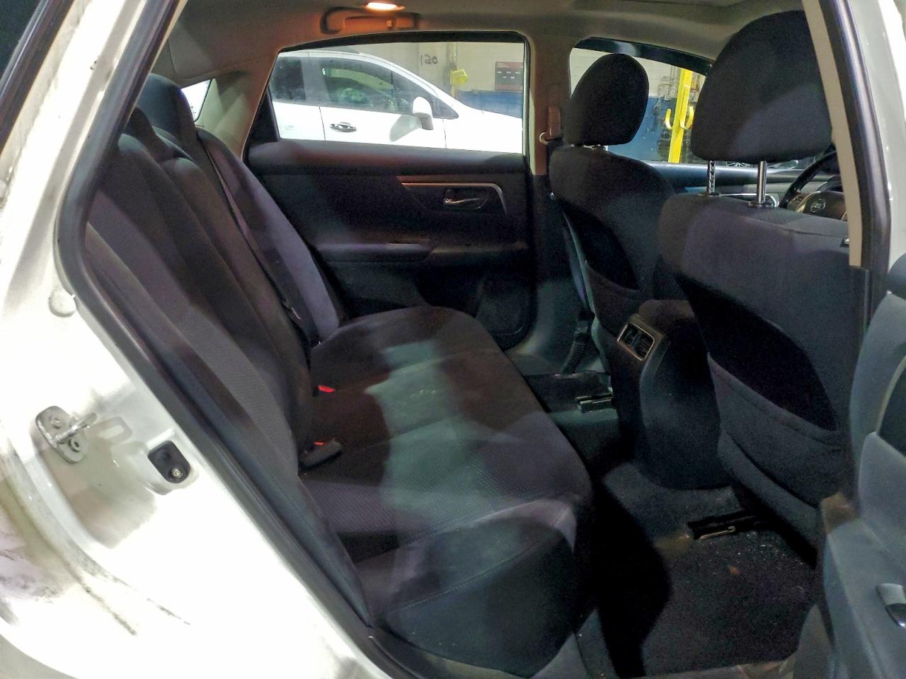 Nissan Altima 2.5 Image 2