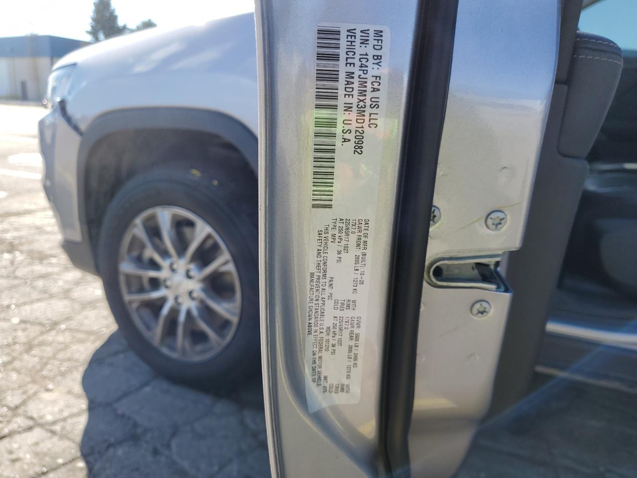 Jeep Grand Cherokee Latitude Lux Image 11