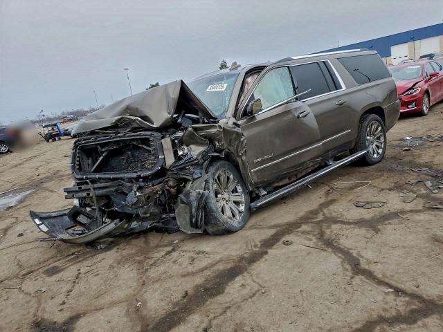 Salvage GMC Yukon