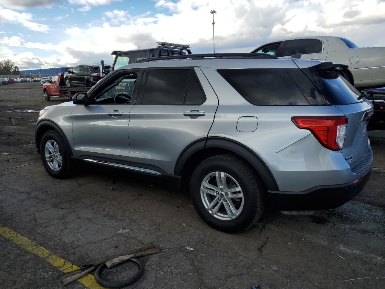 Ford Explorer Xlt Image 6