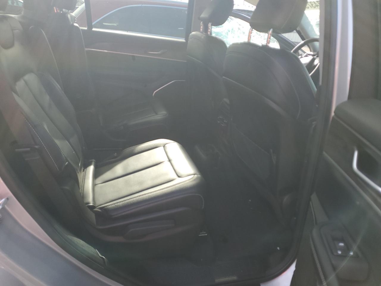 Jeep Grand Cherokee L Limited Image 7