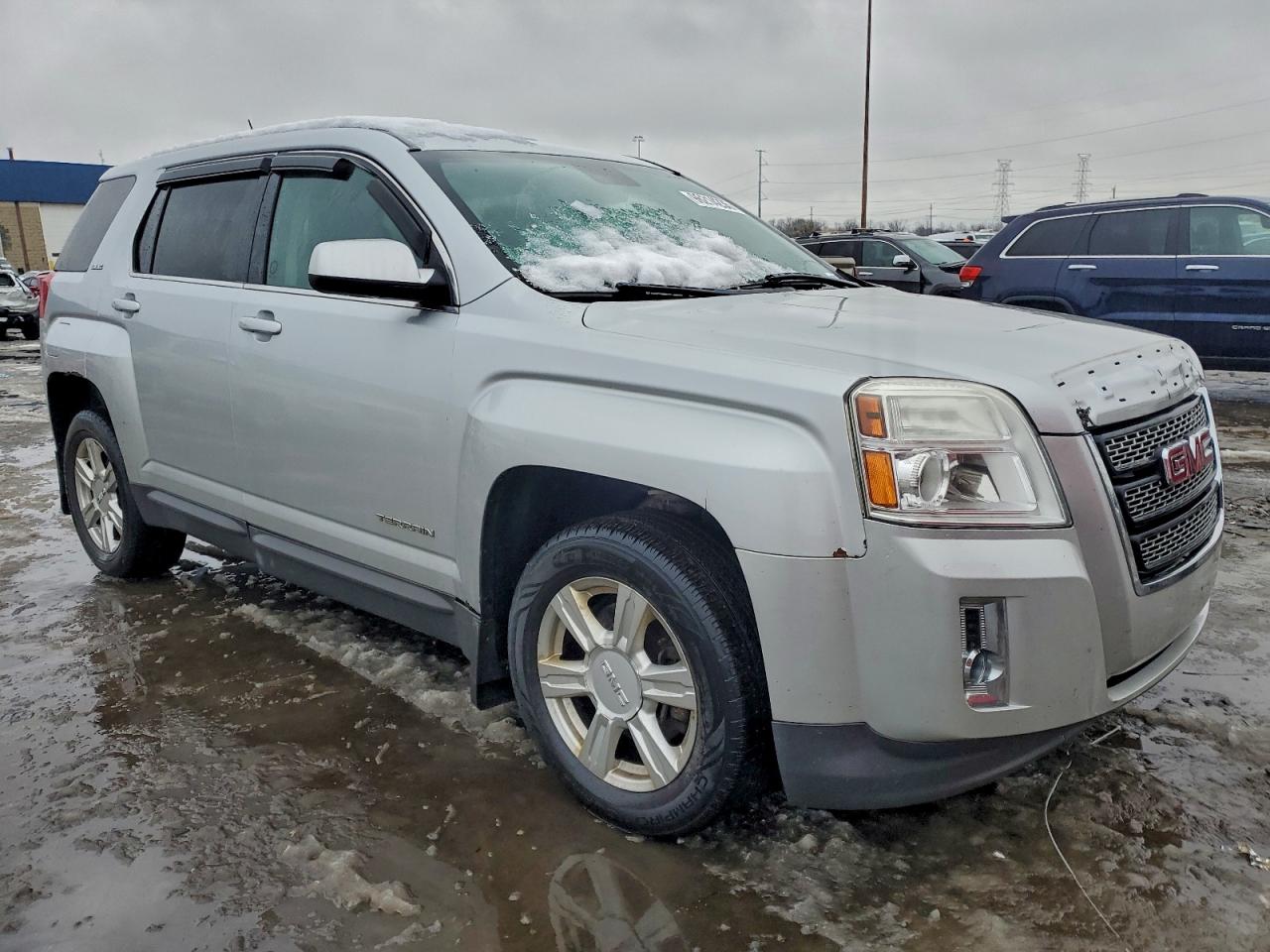 GMC Terrain Sle Image 2
