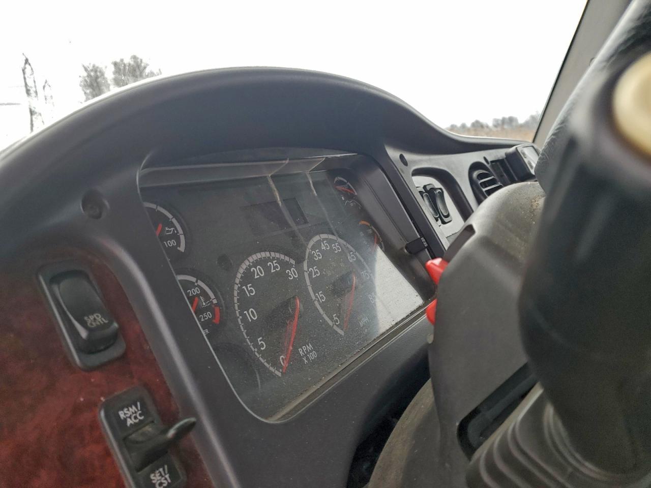 Freightliner M2 106 Medium Duty Image 6