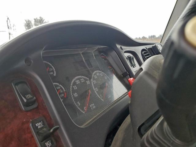 Freightliner M2 106 Medium Duty Image 6