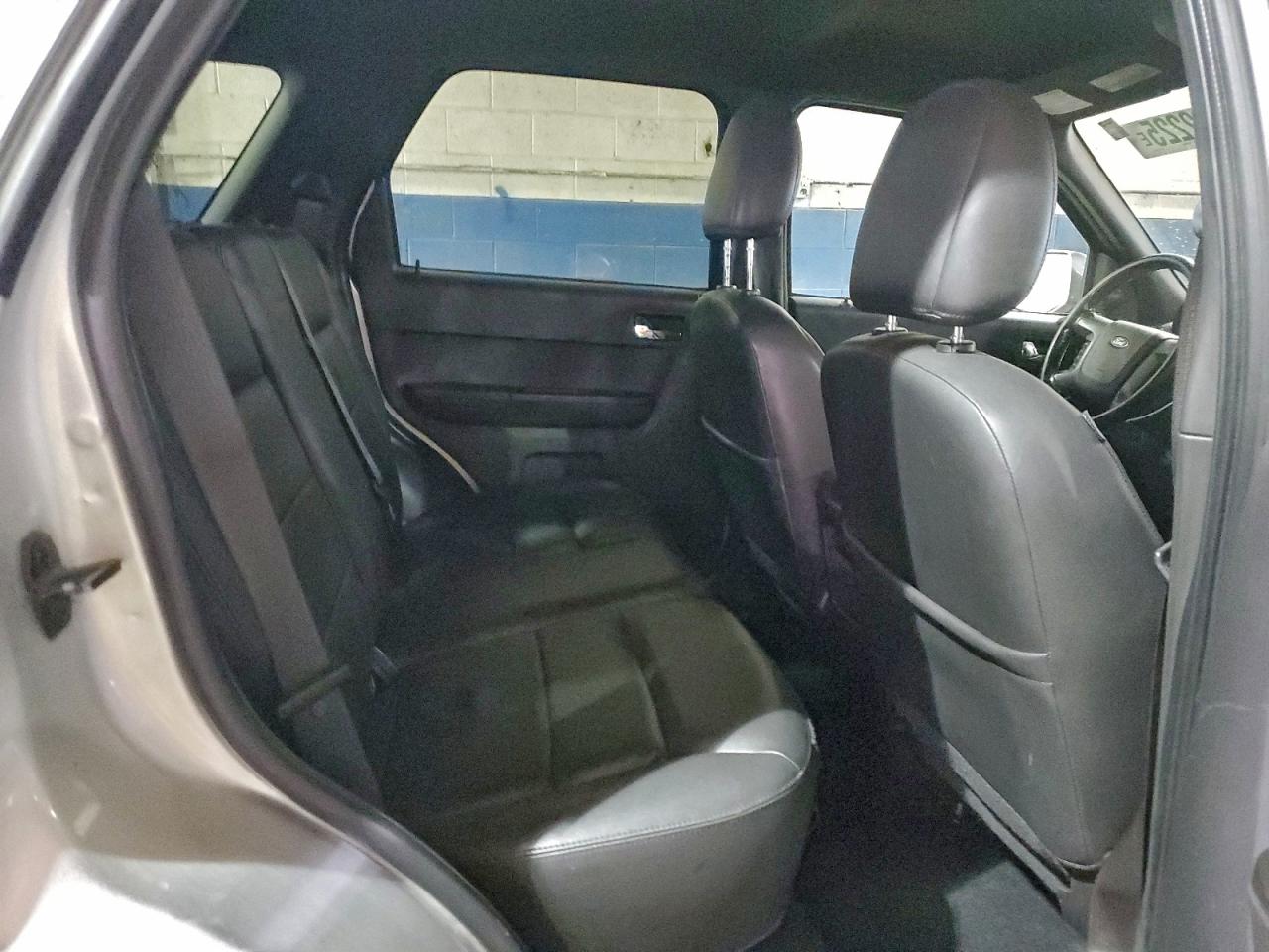 Ford Escape Limited Image 5