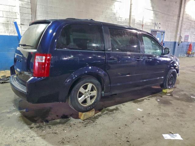 Dodge Caravan Hero Image 13