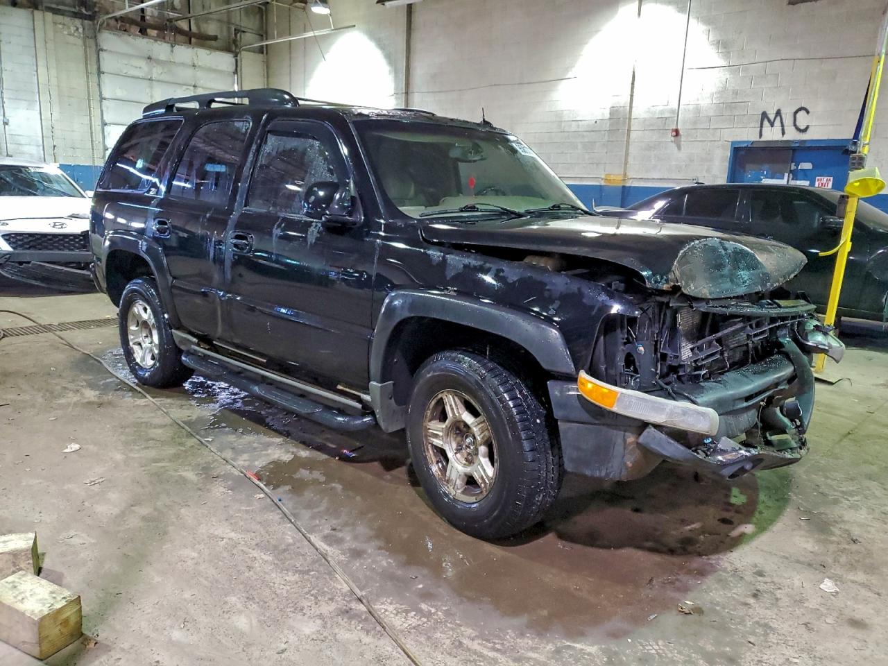 Chevrolet Tahoe K1500 Image 2