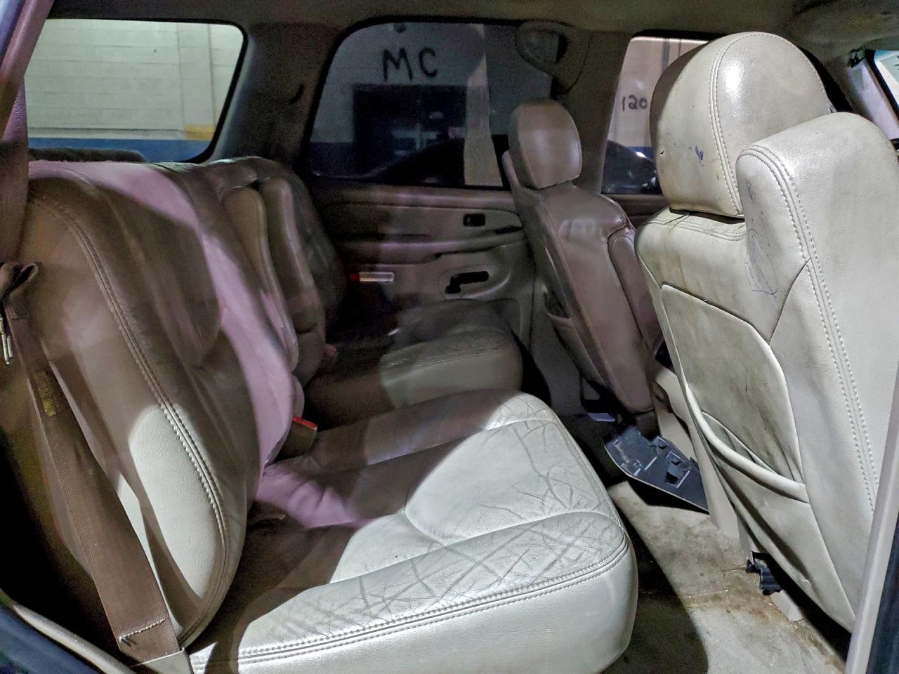 Chevrolet Tahoe K1500 Image 3