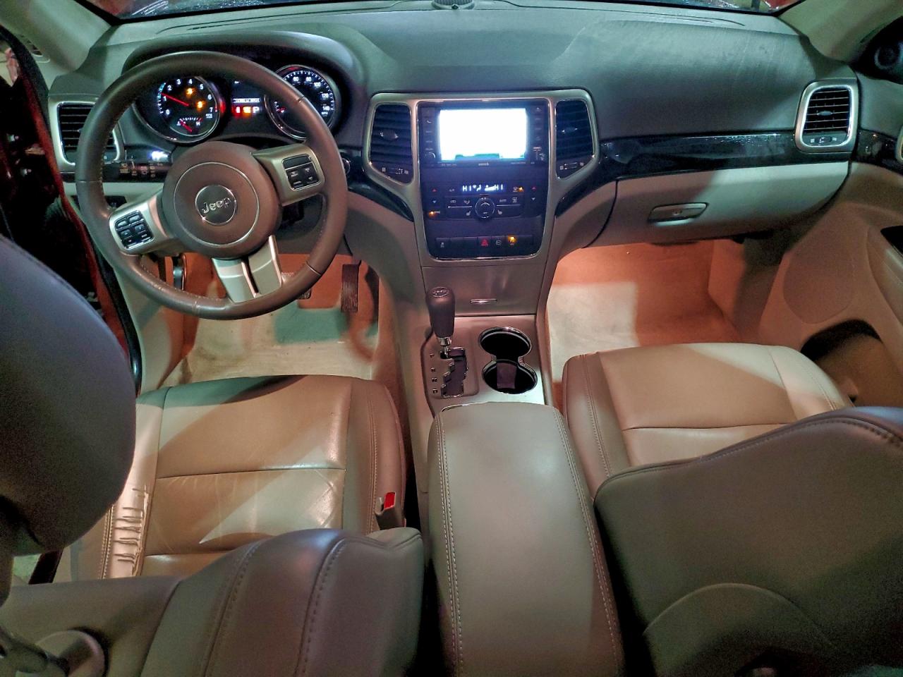 Jeep Grand Cherokee Laredo Image 3