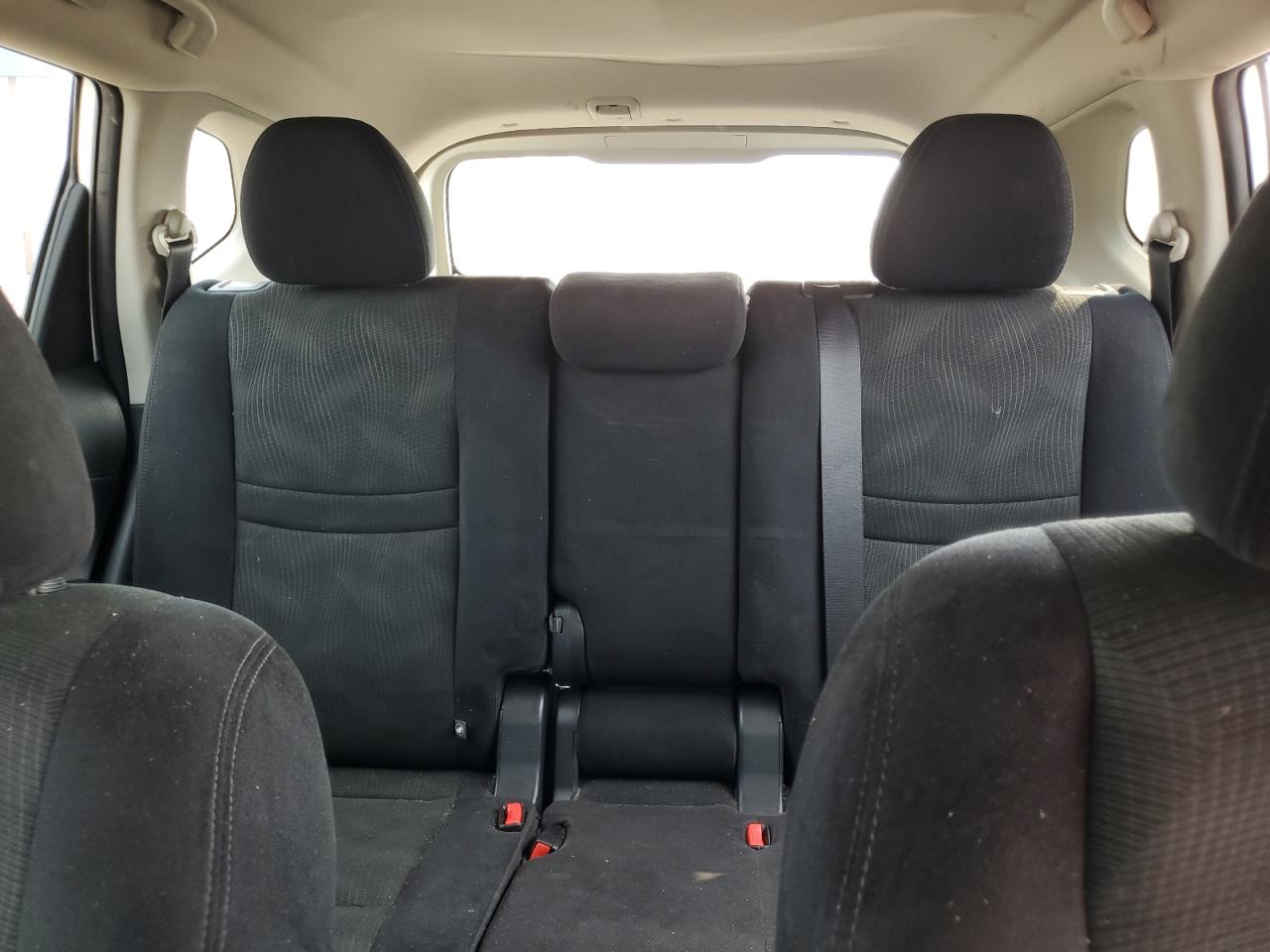 Nissan Rogue S Image 6