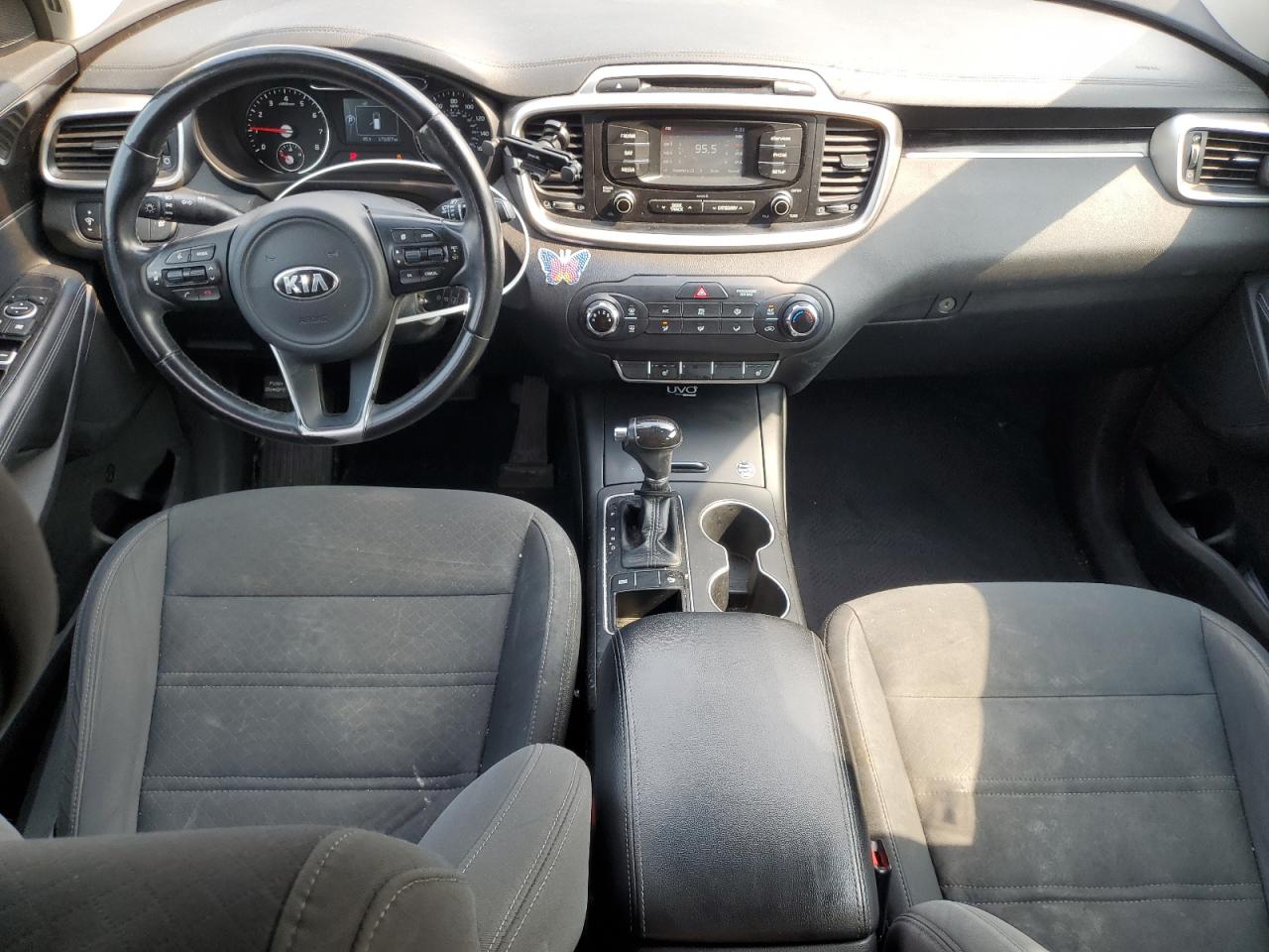 Kia Sorento Lx Image 10