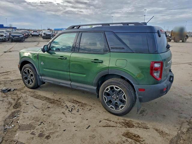 Ford Bronco Outer Banks Image 2