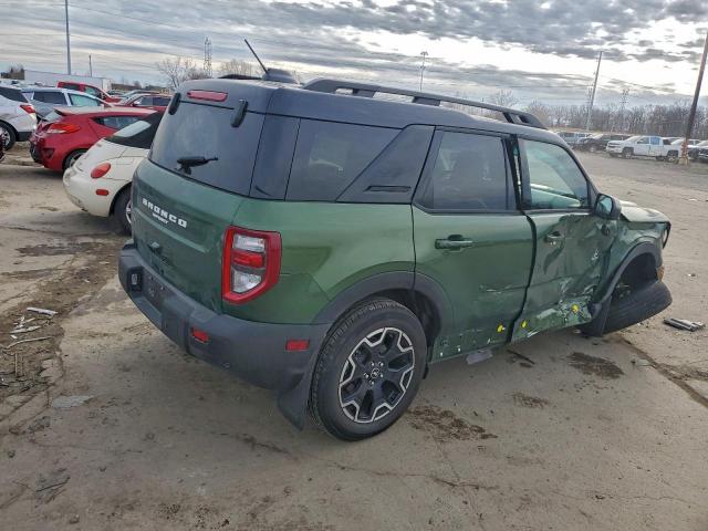 Ford Bronco Outer Banks Image 12