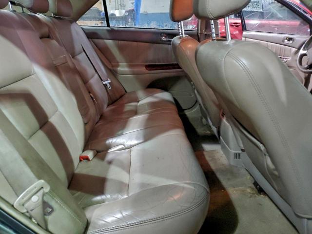 Toyota Camry Le Image 4