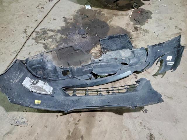 Toyota Camry Le Image 9