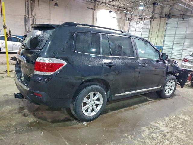 Toyota Highlander Base Image 12