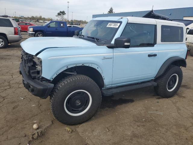  Salvage Ford Bronco