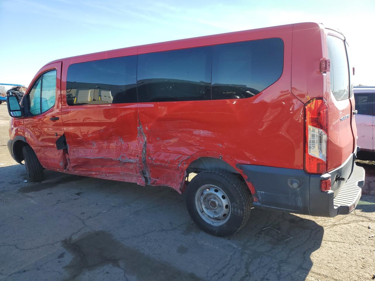 Ford Transit T-350 Image 9