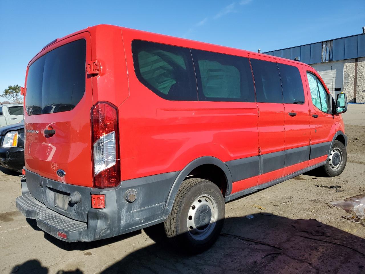 Ford Transit T-350 Image 2