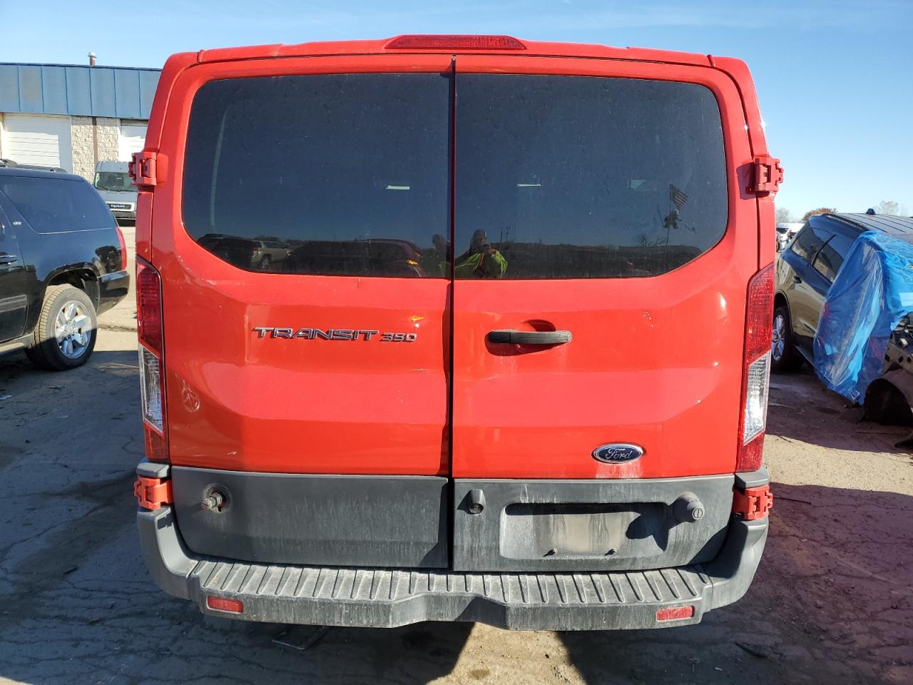 Ford Transit T-350 Image 7