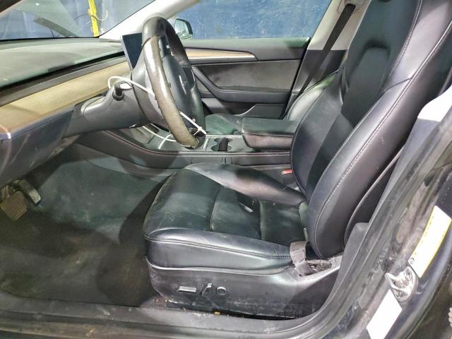 Tesla Model 3 Image 5