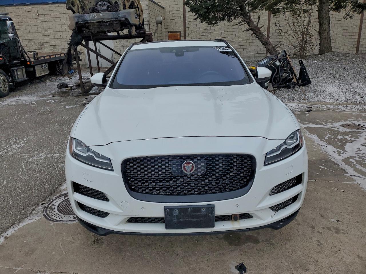 Jaguar F-PACE Prestige Image 5