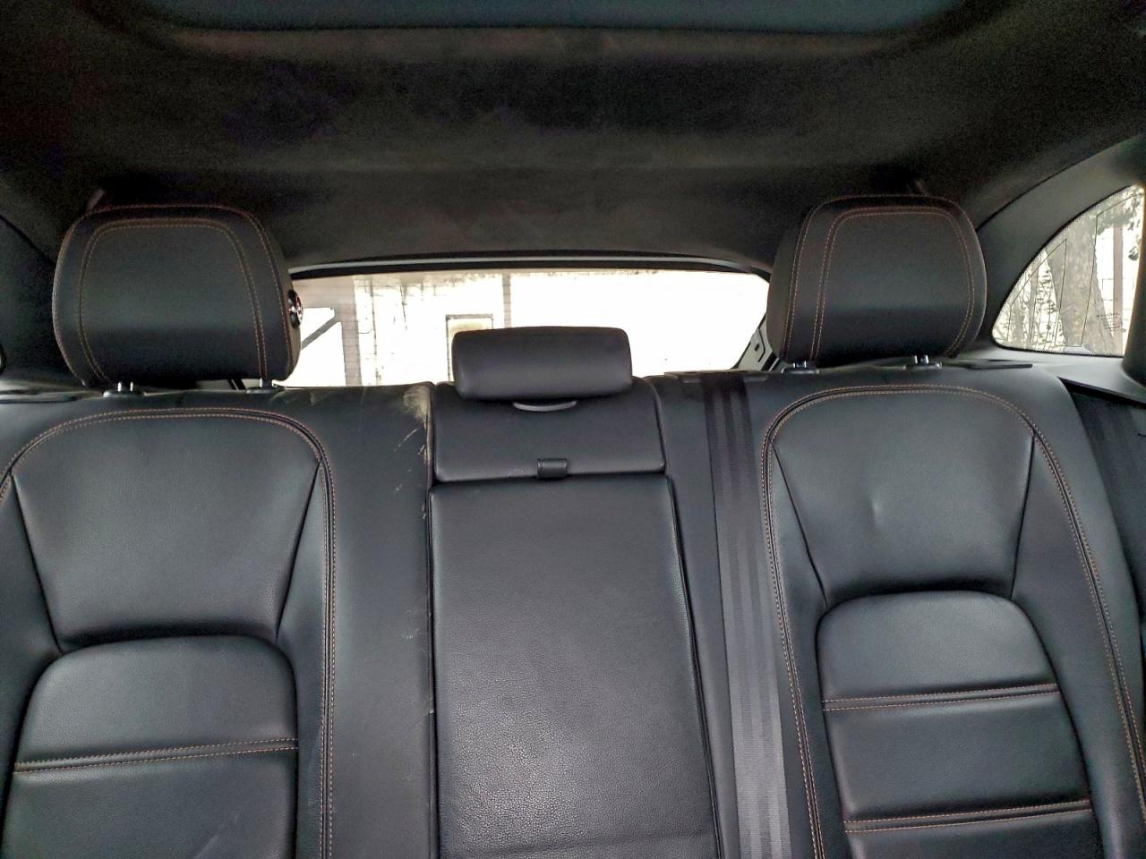 Jaguar F-PACE Prestige Image 12