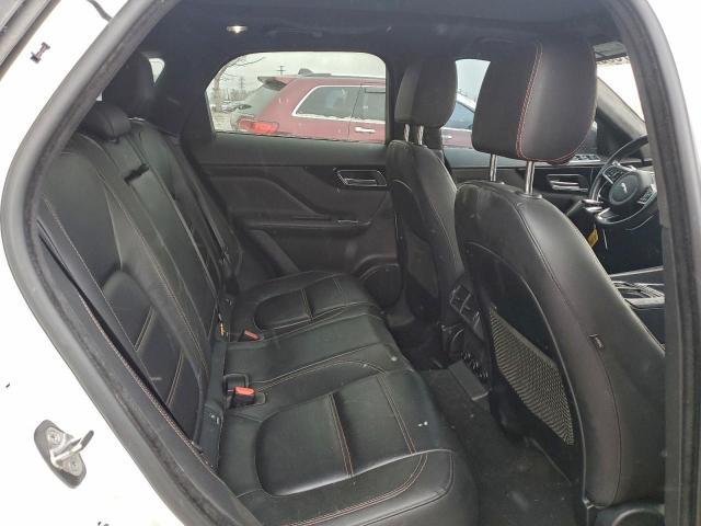 Jaguar F-PACE Prestige Image 9