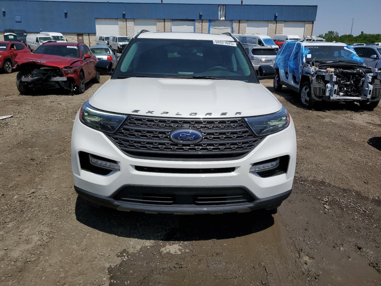 Ford Explorer Xlt Image 4