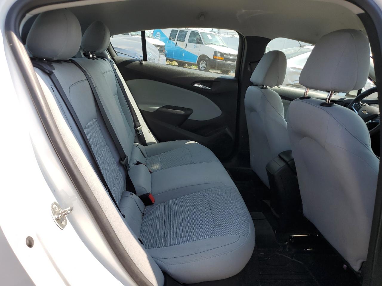 Chevrolet Cruze Ls Image 11