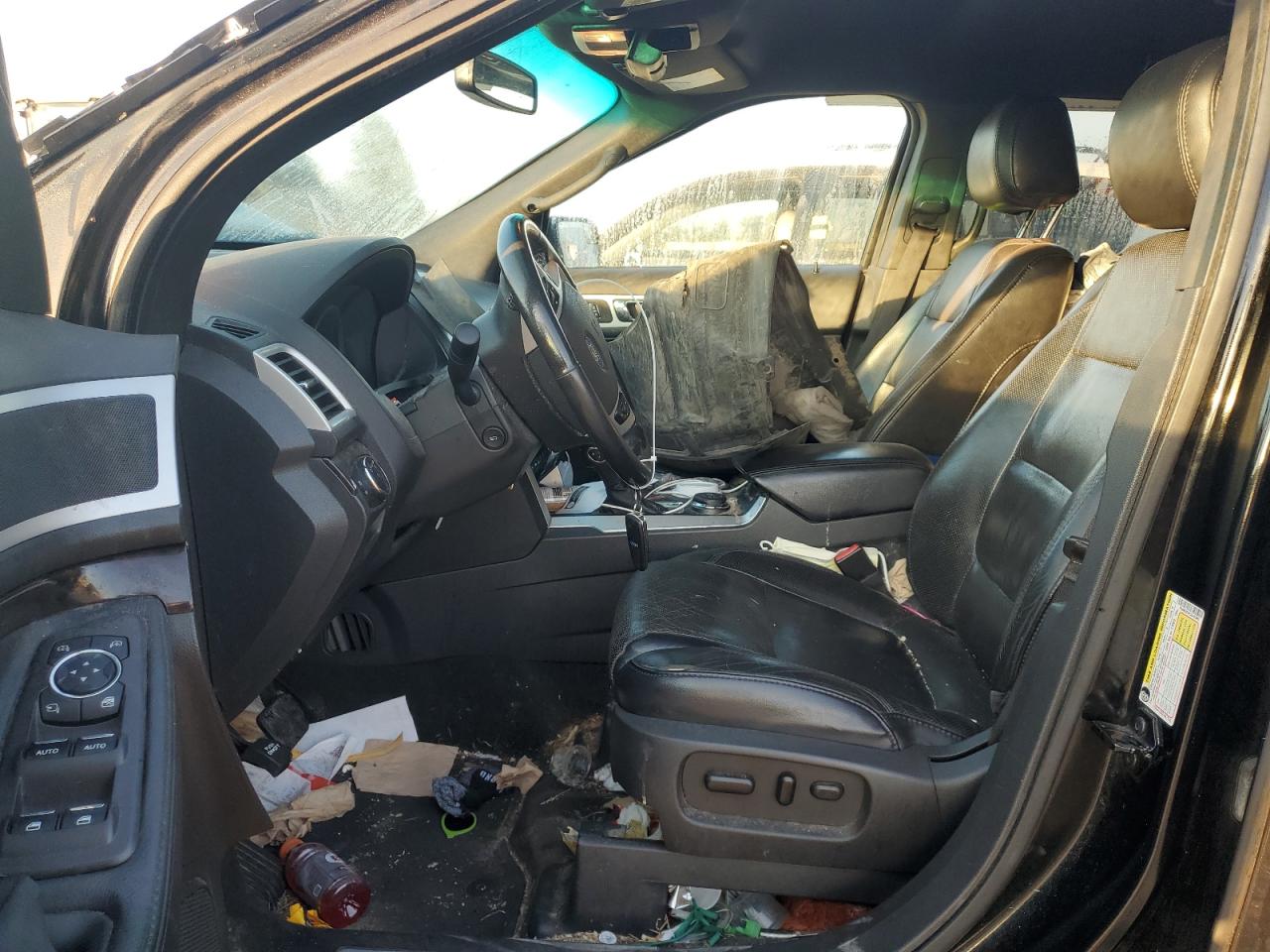 Ford Explorer Limited Image 8