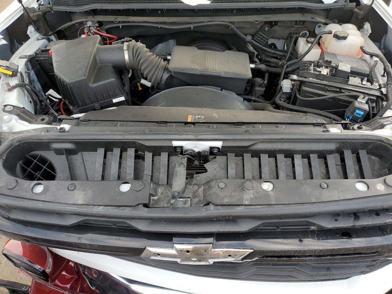 Chevrolet Silverado K2500 Heavy Duty Image 7