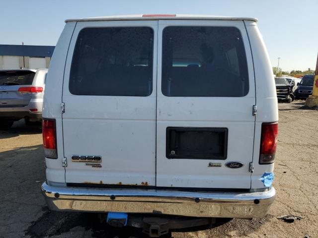 Ford Econoline E350 Super Duty Wagon Image 4