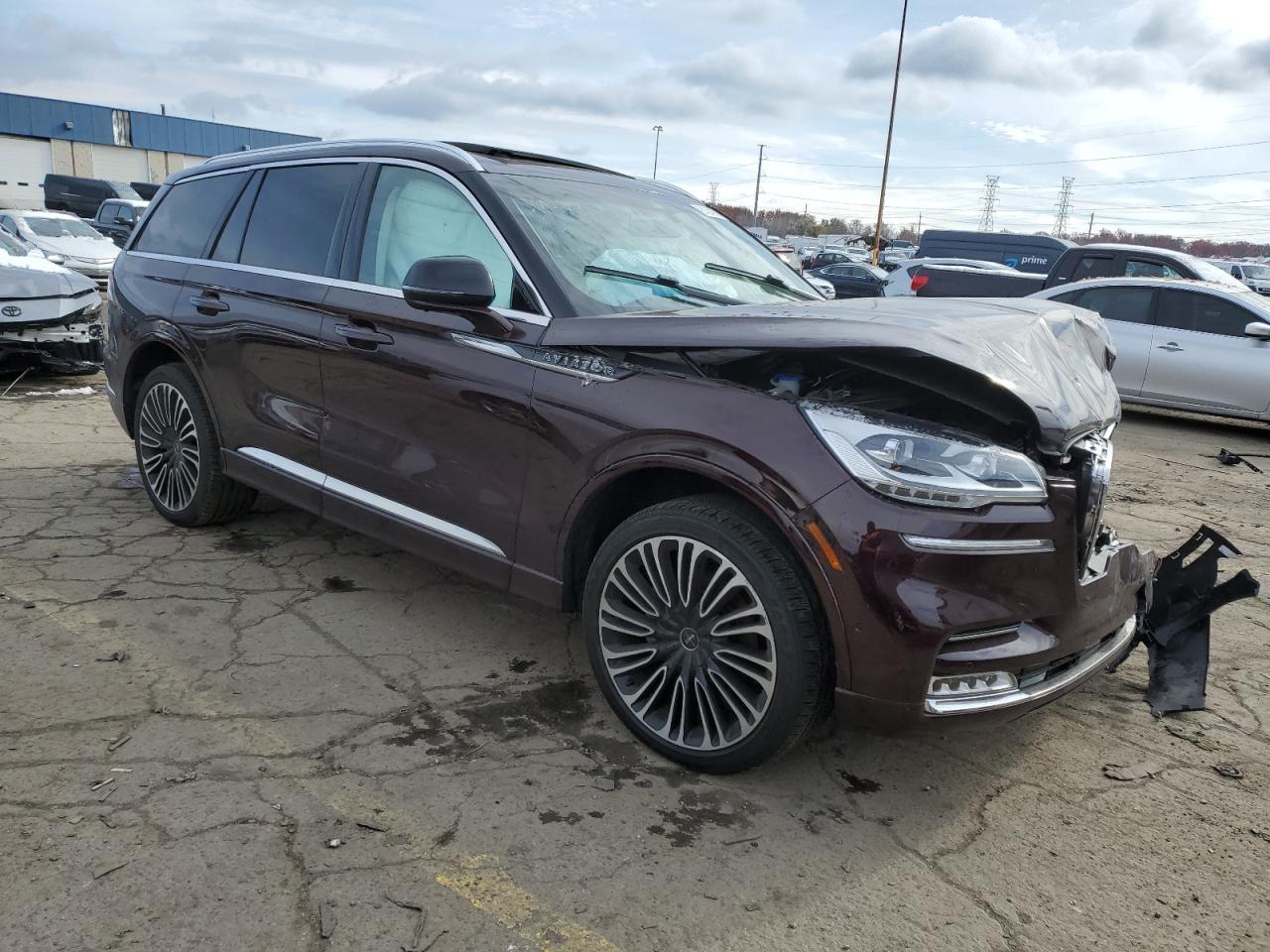 Lincoln Aviator Black Label Image 11