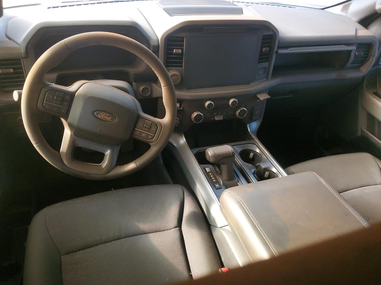 Ford F-150 Xlt Image 9