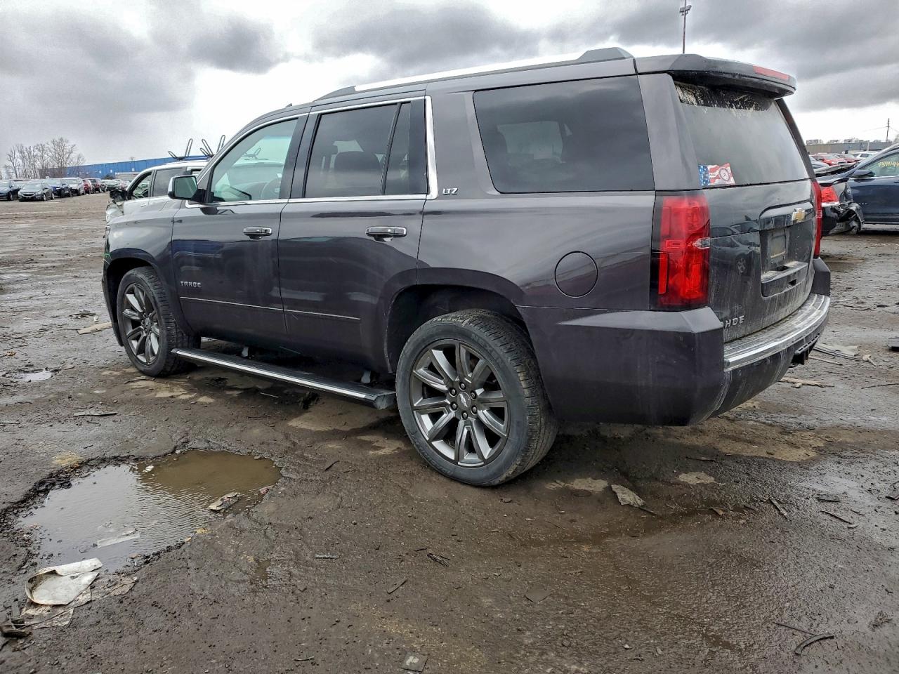Chevrolet Tahoe K1500 Ltz Image 4