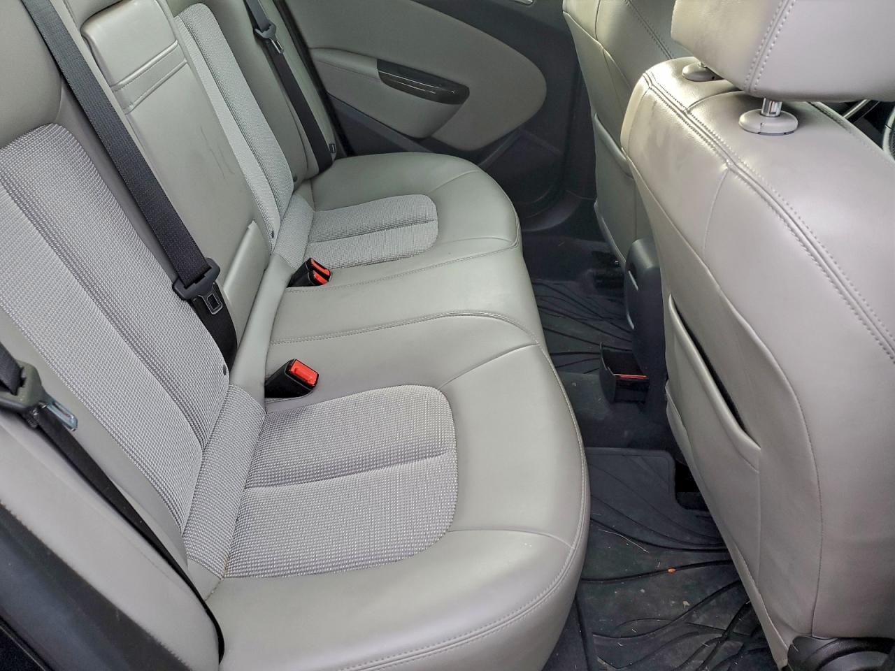 Buick Verano Convenience Image 12