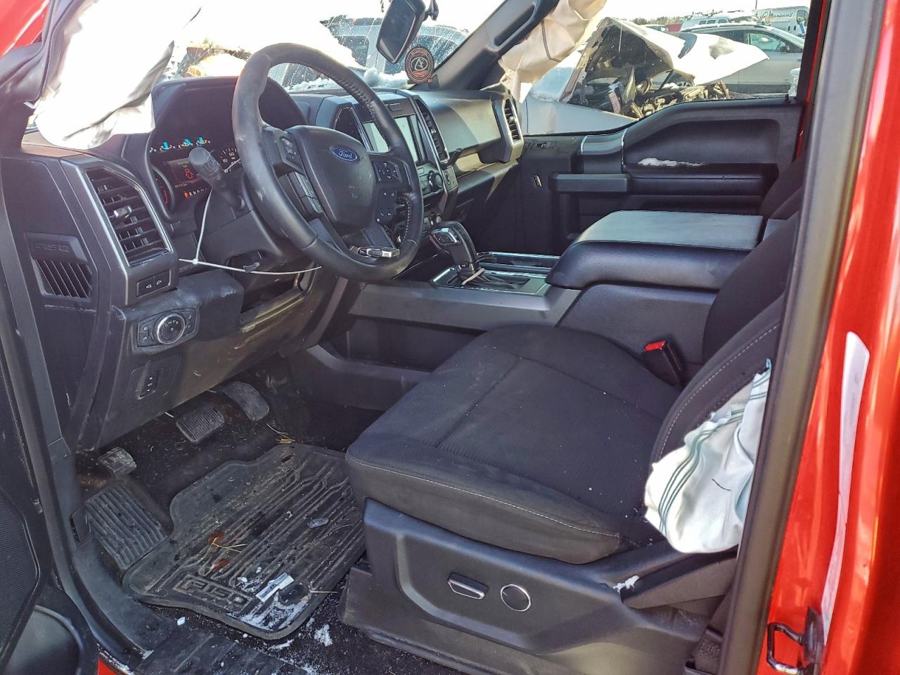 Ford F-150 Supercrew Image 3