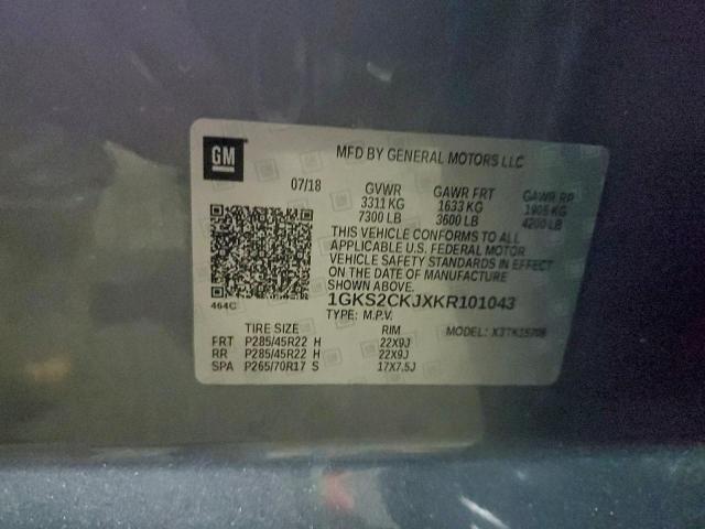 GMC Yukon Denali Image 11