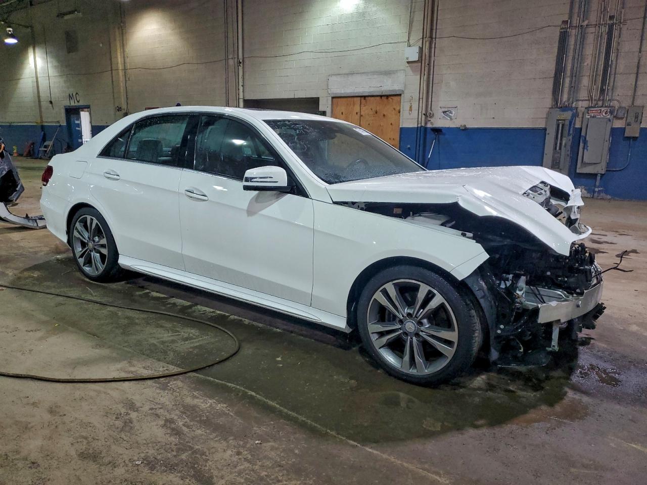 Mercedes-Benz E-Class 350 4matic Image 10