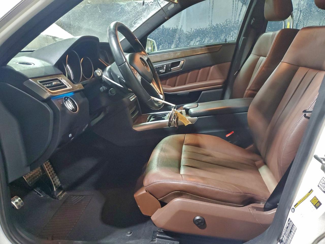 Mercedes-Benz E-Class 350 4matic Image 4