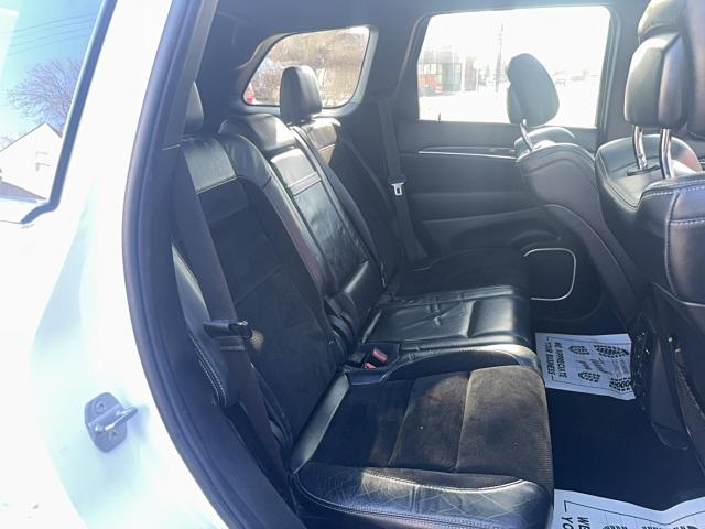 Jeep Grand Cherokee Srt-8 Image 6