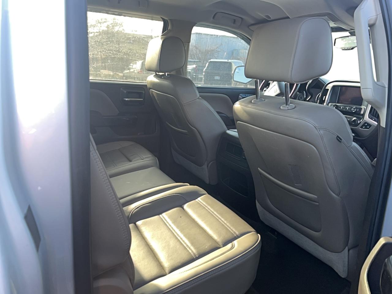 GMC Sierra K1500 Denali Image 7